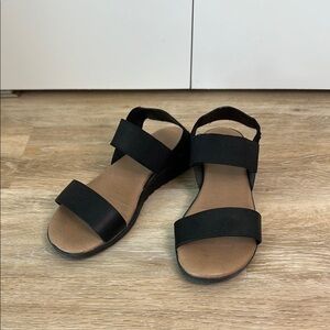 Kensie Black Women's Sandals